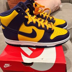 Purple / Yellow Nike Dunks Retro